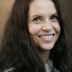 Dr Kristin  Kausland